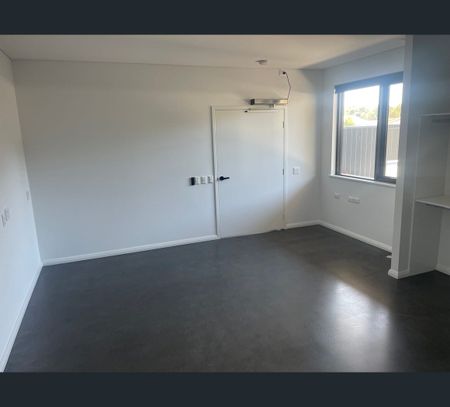 1/185 Maida Vale Rd, High Wycombe, WA 6057 - Photo 3