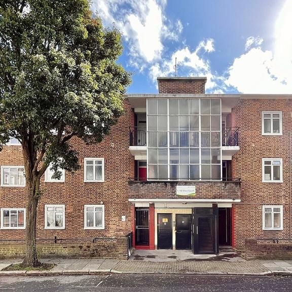 4 bedroom flat share to rent - Photo 1