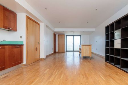 Three double bedroom in the Iron Works development in Fish Island. - Photo 4