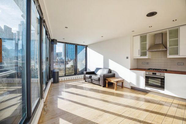 1 bedroom Flat To Let - Photo 1