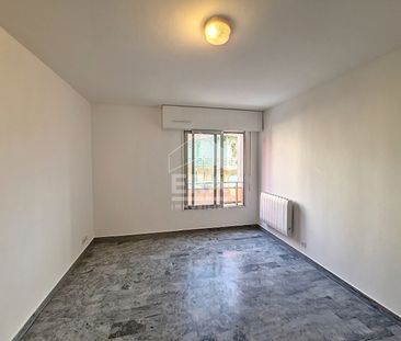 Location Appartement 1 pièce 28m² - Photo 2