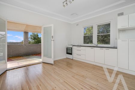 Unit 3/30 Ellerslie Road, Adamstown Heights - Photo 2