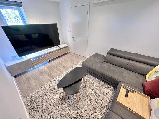 4 bedroom townhouse to rent - Photo 1