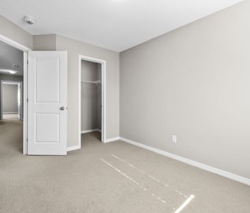 For Lease - 14 Hackney Private, Kanata, Ontario - Photo 2