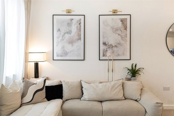 Hanbury Road, Chiswick, W3 flat to rent - Photo 1