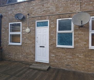 2 Bed Flat, Waterstone House, SE19 - Photo 6