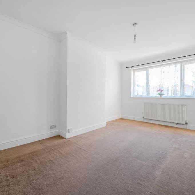 2 bedroom maisonette to rent - Photo 1