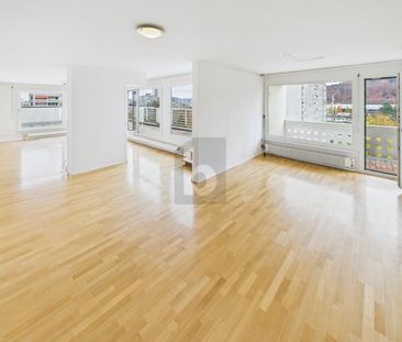 MODERN LIVING WITH TOP VIEW - Photo 2