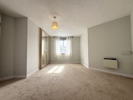 Banyard Close, Cheltenham, GL51 - Photo 3