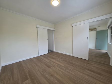 Easy Living in Welland! - Photo 2