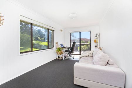 'Sea' Easts Beach - 4 bedroom home & more - Photo 4