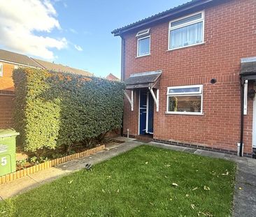 2 bedroom semi-detached house to rent - Photo 5