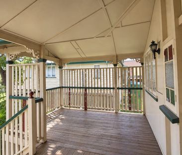 Charming Home in a Convenient Location - Photo 5