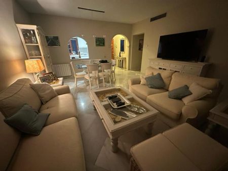 2 bedroom luxury Flat for rent in Benahavís, Andalusia - Photo 3