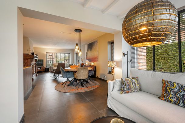 Gerenoveerde vrijstaande woning met 3 slaapkamers nabij het centrum van Oud-Turnhout - Photo 1