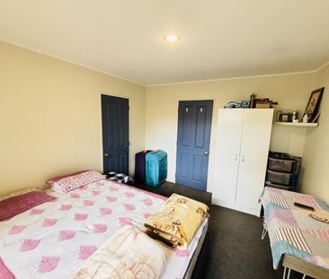PAPAKURA, 3 BEDROOMS - Photo 5