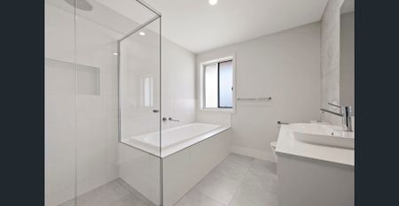 4 Bedroom Home - Photo 3