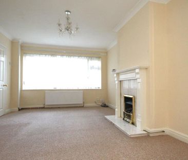 3 bedroom semi-detached house to rent - Photo 2