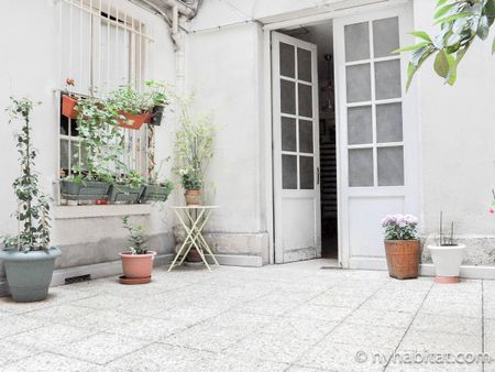 Logement à Paris, Location meublée - Photo 3