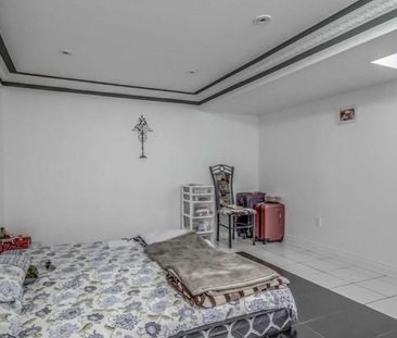 For Lease - 697 Brimorton Drive, Toronto, Ontario - Photo 4