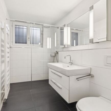 Spacious 5.5-room apartment with garden access in Seefeld - Photo 4