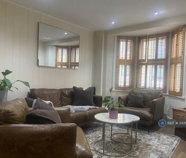 3 bedroom terraced house to rent - Photo 5