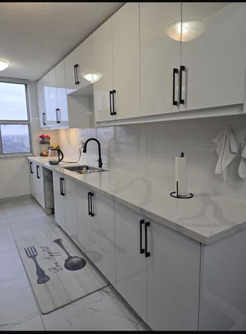 For Lease - 205 Hilda Avenue Unit# 2011, Toronto, Ontario - Photo 5