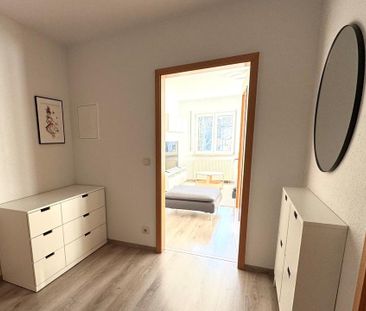 MÖBLIERT und sofort verfügbar: schicke 2-Raum-Wohnung - Photo 3