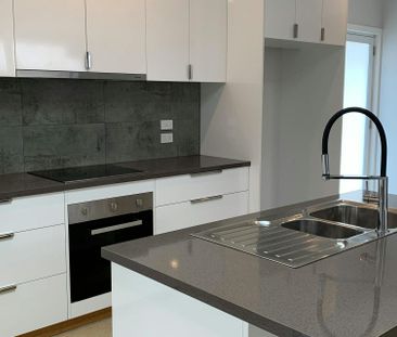 Modern 2-Bedroom Unit - Photo 3