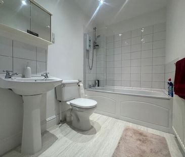 Downs Park West, Bristol - Photo 2