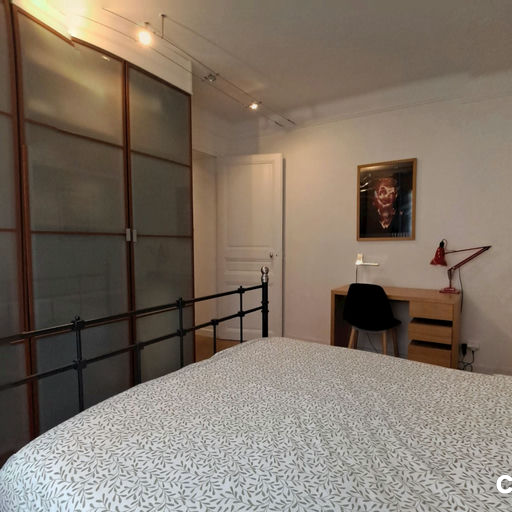 Appartement lumineux meublé avec coin cuisine et cave – Paris centre - Photo 1