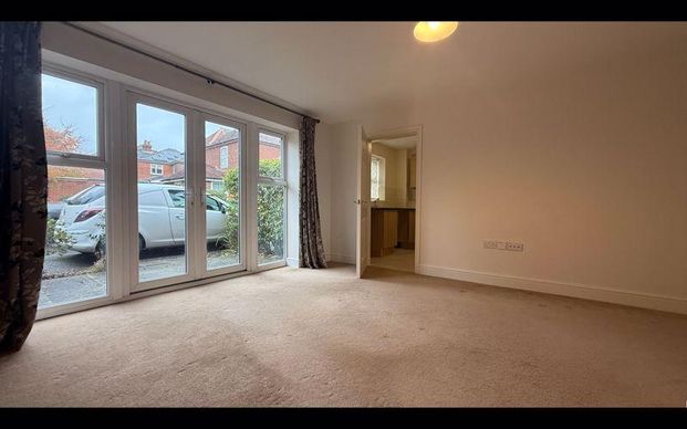 1 bedroom property to rent - Photo 1