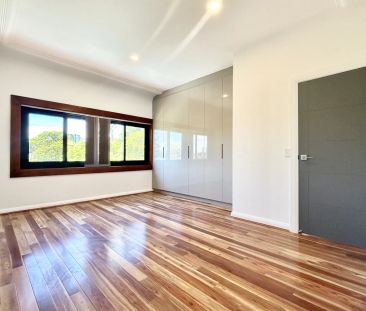 2 Broughton Road, - Photo 4