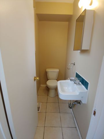 For Lease - 1004 Lawson Road, London North, Ontario - Photo 3