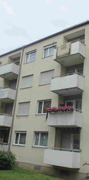 Mietwohnung in Kitzingen - Erdgeschosswohnung mit Balkon - frisch saniert - Photo 1
