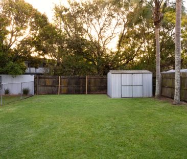 3 Bedroom house Redcliffe Contact Julie Sykes 0438 050 110 6 month ... - Photo 6