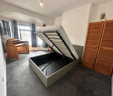 Green Park Avenue, Plymouth - Photo 3