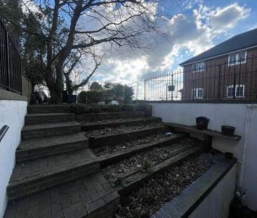 Paddock Gate, North Street, Winkfield, Windsor, Berkshire, RG12 - Photo 6