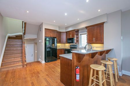 For Lease - 691 Edison Avenue, Carlingwood - Westboro and Area, Ontario - Photo 5