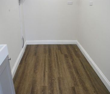 House to rent - Photo 1