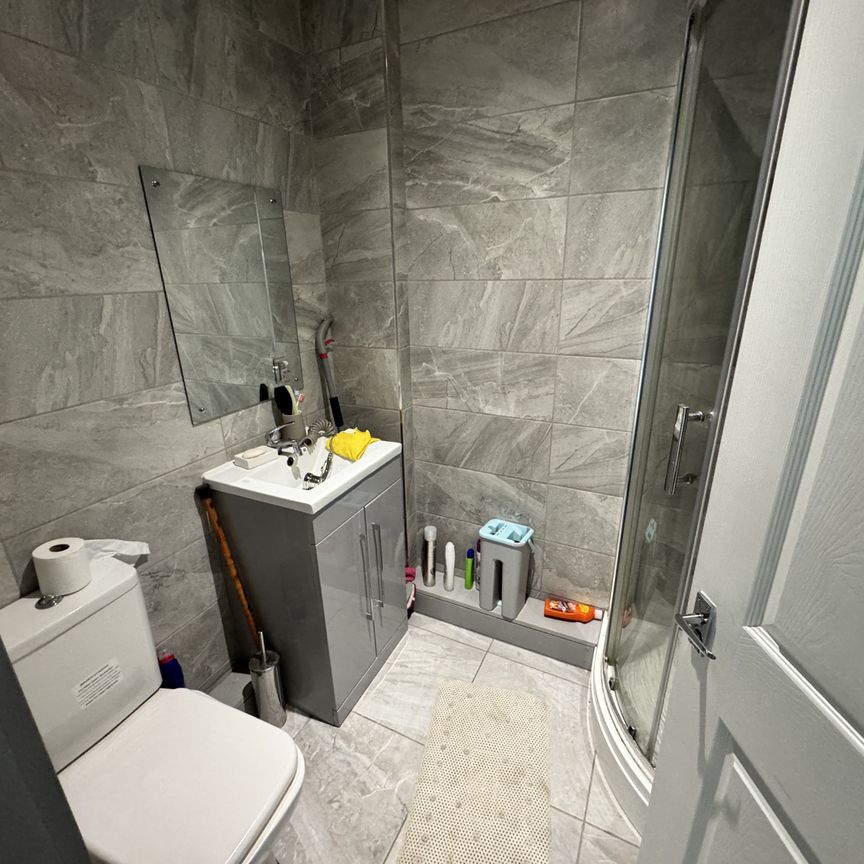 Headlands Lane, ., Pontefract - Photo 1