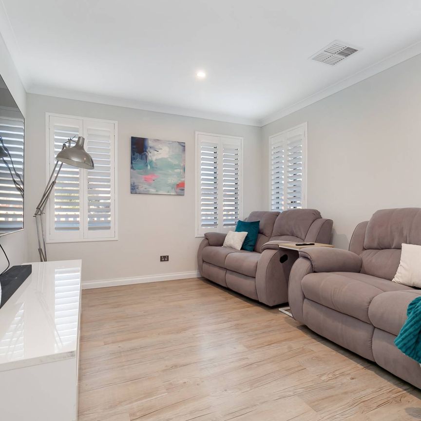 Amberton Estate Coastal Charm - Photo 1