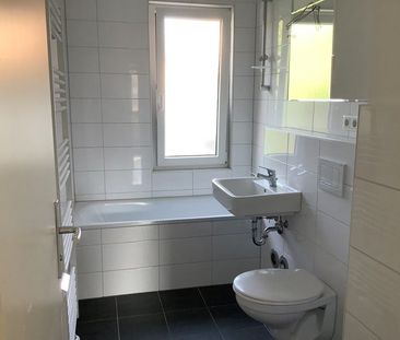 Komplett renovierte Wohnung in Bremen Neustadt – Mit Balkon und modernem Bad - Photo 1