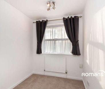 Coniston Close, Farnborough, GU14 - Photo 6