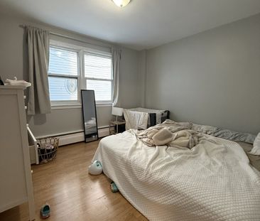 190 Montfort Street - 2 - Photo 3