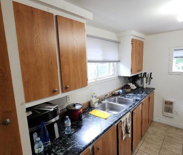 Grand 4 1/2 sur deux étage avec cour à Salaberry-de-Valleyfield 1215$ - Photo 3