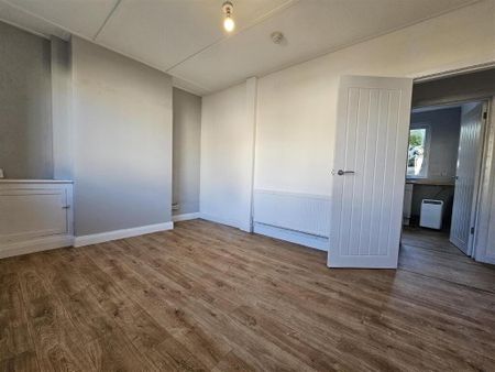 108 Joanmount Park, Belfast, BT14 6PG - Photo 2