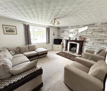 2 bedroom end of terrace house to rent - Photo 1