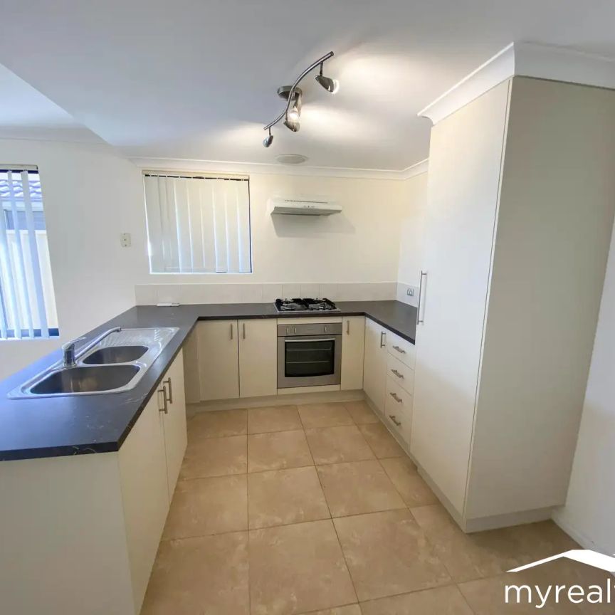 “FAMILY HOME WITH EASY CARE LIVING” - Photo 1