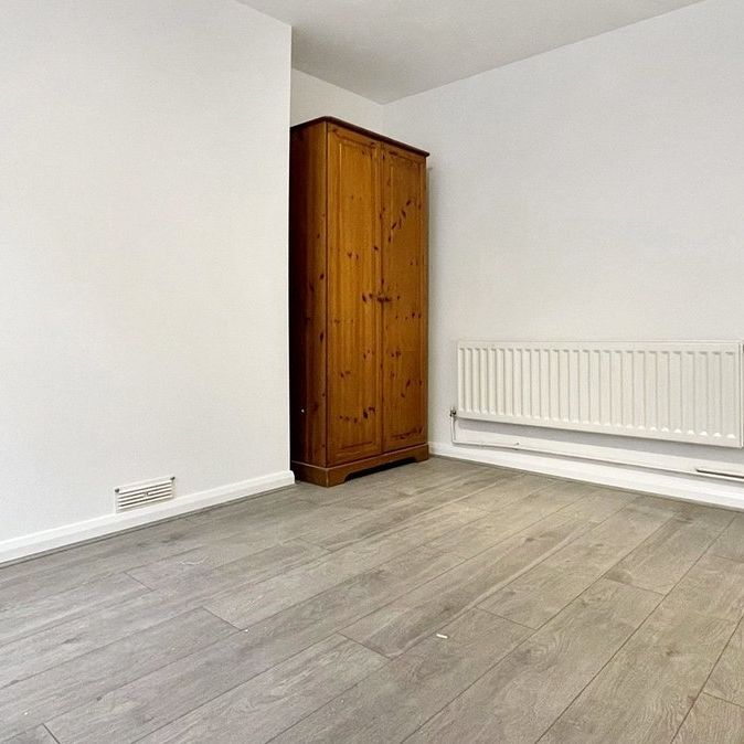 1 bedroom property to rent - Photo 1